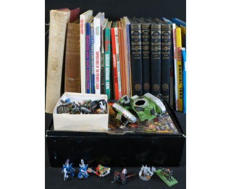 Games Workshop / War Gaming - Collection of plastic and metal figures and accessories, all painted or part painted, various a