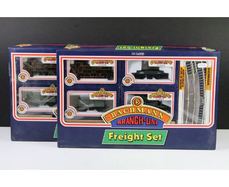 Two boxed Bachmann OO gauge Freight Sets to include 30201 57XX London Transport L99 and 3 Wagons and 30-200, both complete 