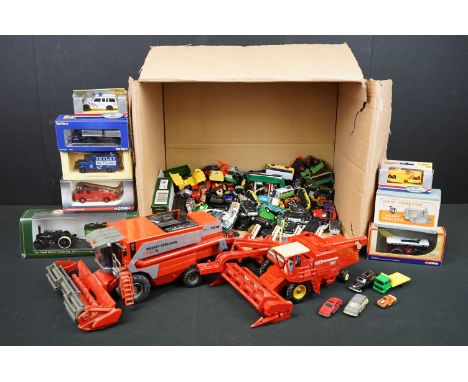 Quantity of boxed and unboxed diecast models to include Oxford Diecast Great Dorset Steam Fair model, Base Toys, Corgi Tracks