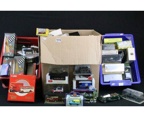 Large collection of over 110 diecast models to include mainly Lledo Days Gone, Matchbox Models Of Yesteryear, Oxford Diecast,