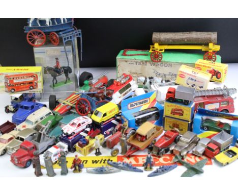 Collection of various diecast models to include boxed Dinky Dublo 076 Lansing Bagnall Tractor And Trailer, Dinky 289 Routemas