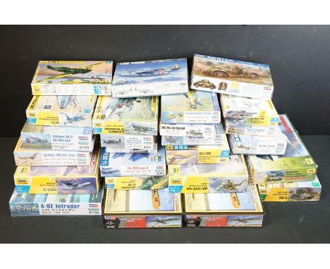 26 boxed and unbuilt plastic model kits to include 1/48 scale, 1/35 scale and 1/72 scale, featuring 15 x Hobby Boss model kit