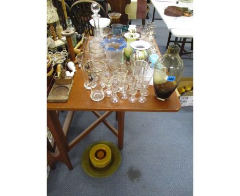 Glassware to include a decanter, vases, drinking glasses, custard glasses and other items