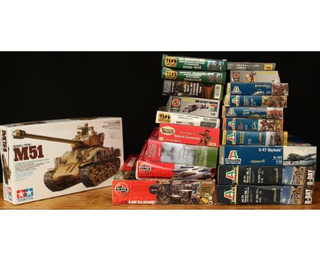 A collection of model kits, comprising Tamiya 1:35 scale Israeli tank M51, item 35323**3600, boxed; Italeri 1:72 scale kits, 