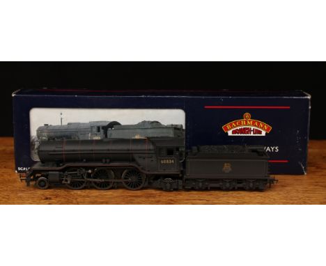 Bachmann Branch-Line OO Gauge 31-562 Class V2 B.R. 2-6-2 locomotive and six wheel stepped tender, B.R. black livery, weathere