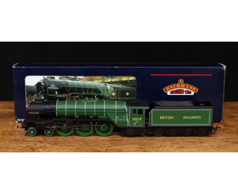 Bachmann Branch-Line OO Gauge 32-554 Class A1 "W.P.Allen" Doncaster 4-6-2 locomotive and eight wheel tender, B.R. green liver