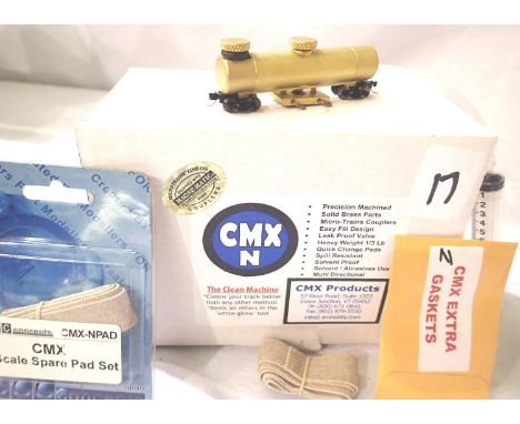 CMX N gauge The Clean Machine, brass construction with spare pads, boxed. P&P Group 1 (£14+VAT for the first lot and £1+VAT f