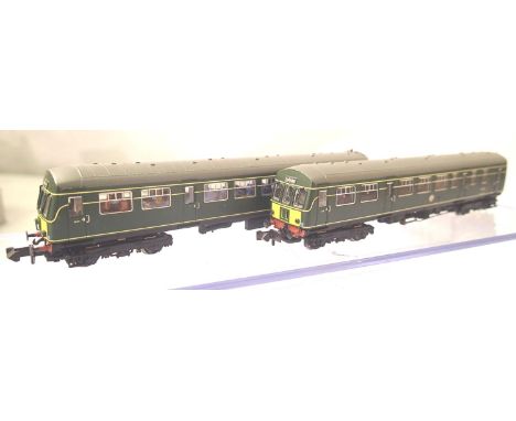 Bachmann N gauge 371-504 Class 101 two car DMU, BR Green. P&P Group 1 (£14+VAT for the first lot and £1+VAT for subsequent lo