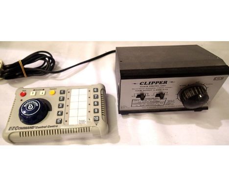 Bachmann E-Z command control centre and H&amp;M Clipper. P&amp;P Group 1 (£14+VAT for the first lot and £1+VAT for subsequent