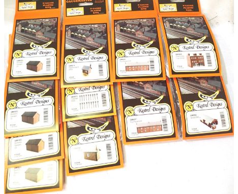Eleven Kestrel Designs N gauge plastic kits; garages x4, weighbridge/coal office, four house unit x2, goods shed, shops etc, 