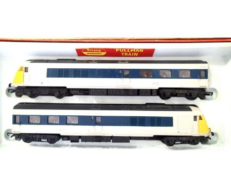 Triang Hornby R555C Pullman two car unit, reverse blue/grey Livery, boxed. P&P Group 1 (£14+VAT for the first lot and £1+VAT 