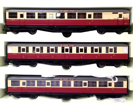 Three Hornby Crimson/cream coaches, ex Master Cutler set in drawer from boxed set. P&amp;P Group 1 (£14+VAT for the first lot