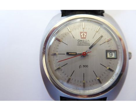 A gentleman's Omega Electronic Chronometer f 300 steel-cased wristwatch; grey signed dial with baton markers and date apertur