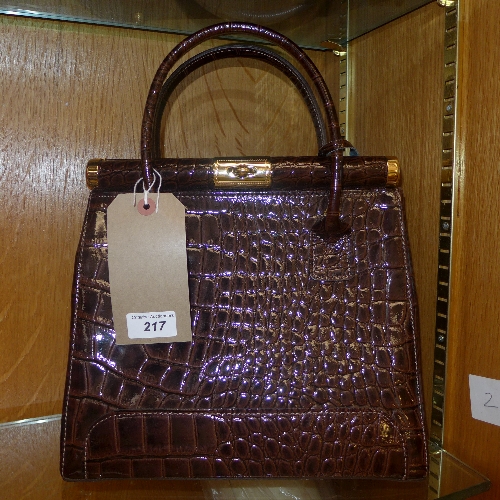 A Pelle Di Giada Faux Crocodile Skin Brown Leather Handbag As New Lot 217 A Pelle Di Giada Faux Crocodile Skin Brown Leather Handbag