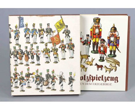 Holzspielzeug aus dem Erzgebirge von Manfred Bachmann mit Zeichnungen von Hans Reichelt, Geschichte der erzgebirgischen Spiel