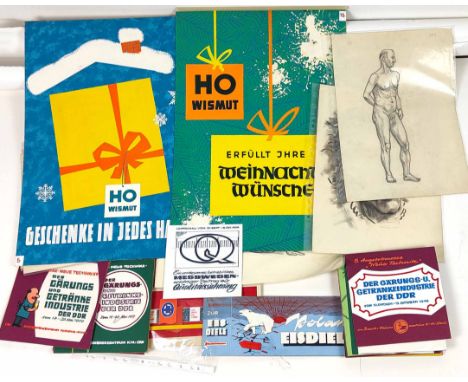 Künstler Nachlaß Heinz Langner Werbezeichner Mappe mit umfangreicher Sammlung diverser Werbe Entwürfe des Heinz Langner DEWAG
