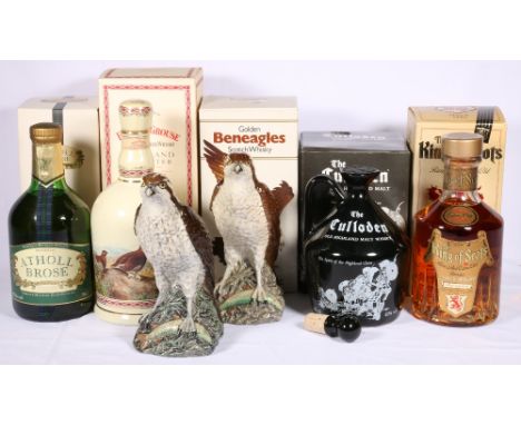 THE FAMOUS GROUSE Highland decanter bottled in a Wade porcelain decanter 70cl 40% vol boxed, THE KING OF SCOTS rare extra old