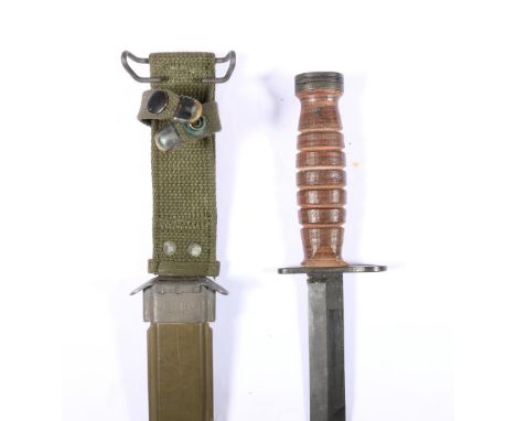 USA M4 knife bayonet, the guard marked USM4 Camillus, wood grip, complete with M8 scabbard, blade length 17cm