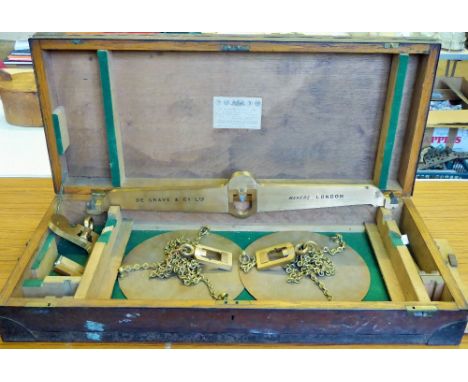 Early 20th Century De Grave Short Fanner & Co Brass Portable Weighing Scales for Devon County, 56 lb capacity stamped Devon C