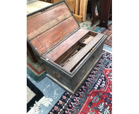 A LATE 19th C. PINE CARPENTERS CHEST WITH FITTED INTERIOR CONTAINING NUMEROUS TOOLS AND IMPLEMENTS 