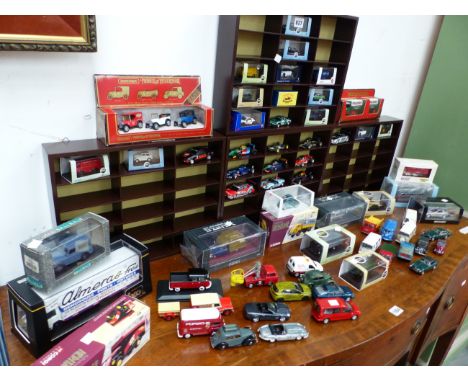 A COLLECTION OF BOXED AND LOOSE DIE CAST TOYS BY CORGI, MATCHBOX, OXFORD AND OTHERS, TO INCLUDE: RACING CARS, SALOONS, VANS A