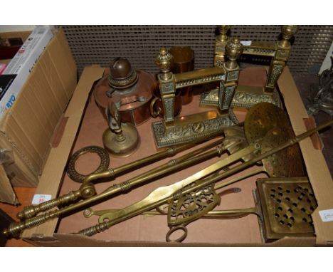 BOX CONTAINING BRASS AND COPPER WARES INCLUDING FIRESIDE IMPLEMENTS, COPPER RESERVOIR FOR LAMP, BRASS TONGS ETC