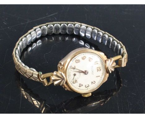 A lady's Rotary 9ct gold cased manual wind wristwatch on expanding link bracelet