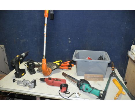 A COLLECTION OF TOOLS to include a Worx WG154E cordless hedge trimmer, Bergman weed burner, Power devil PDD2003KKL drill (all