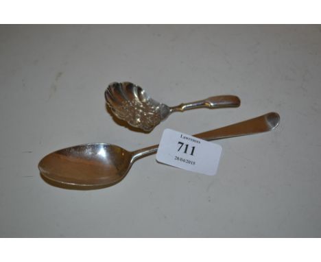Late George III silver caddy spoon with embossed shell pattern bowl, Fiddle pattern handle, Birmingham 1814, maker I.T. toget