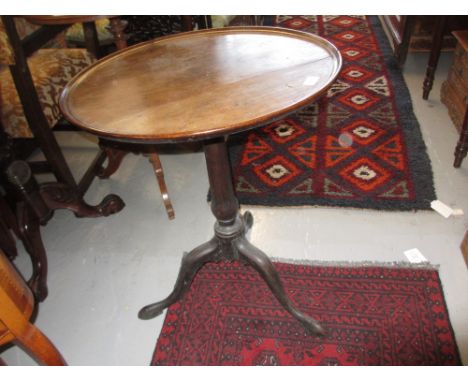 George III circular mahogany pedestal table on tripod support