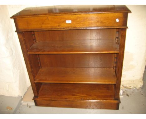 Good quality reproduction oak three shelf open bookcase with plinth base