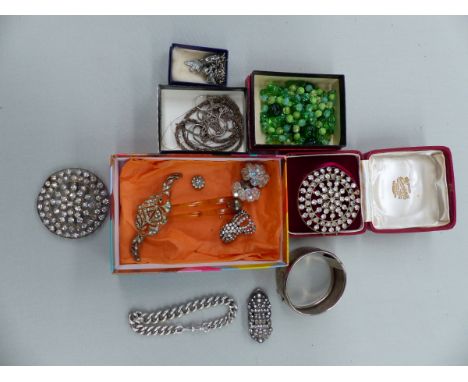 JEWELLERY TO INCLUDE A SILVER BANGLE, A SOLID SILVER CURB BRACELET, VINTAGE DRESS CLIPS, BEADS, FRENCH CLIP ON EARRINGS, ETC.