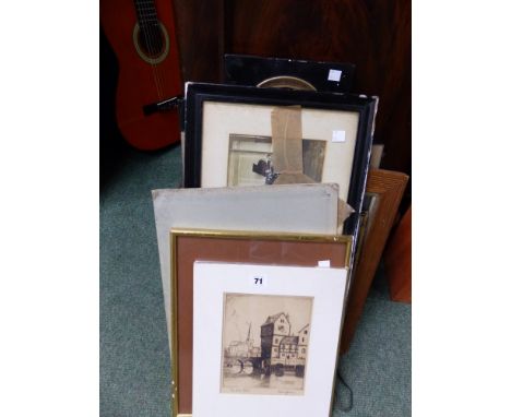 VARIOUS VINTAGE FRAMED PHOTOGRAPHS AND OTHER PRINTS AND PICTURES. 