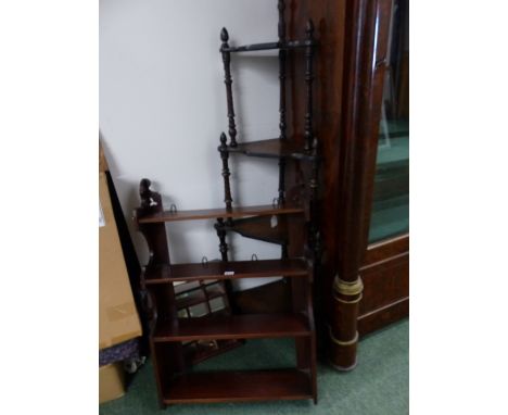 AN EDWARDIAN MAHOGANY WALL SHELF, A VICTORIAN CORNER WHAT NOT, AND A MIRROR BACK SHELF. 