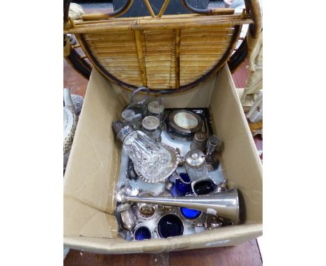 A BOX OF SILVER PLATED CONDIMENTS, A SMALL SILVER PHOTO FRAME, A HUNTING HORN AND A BAMBOO SHELF.