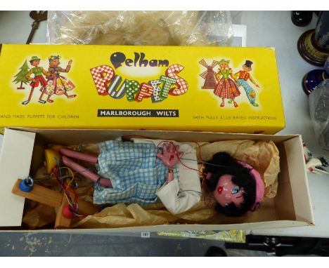 A PAIR OF DOULTON VASES, BOXED BIRD FIGURINES, A MUFFIN THE MULE METAL PUPPET, A PELHAM PUPPET JC MOTHER, SOFT TOYS ETC. 