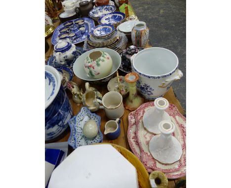 AN EXTENSIVE COLLECTION OF MISC. CHINAWARES TO INCLUDE , A BOOTHS, REAL OLD WILLOW PATTERN DINNER SERVICE, WORCESTER, DOULTON