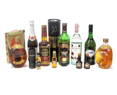 Spirits - John Haig & Co. Ltd. Dimple, 26 2/3 Fl. Ozs., 70d Proof, boxed; John Haig & Co. Ltd. Dimple, 26 2/3 Fl. Ozs., 70d P