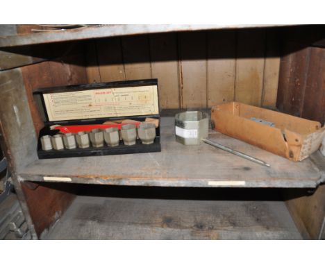 A VINTAGE APOLLO SILENT GRIP SPANNER SET and various box spanners (this lot is located at another location so separate arrang