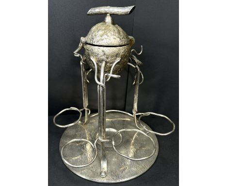 An H & H lemon squeezer stand by Christopher Dresser with Registration number 78211. This item is in good condition.WE TAKE G