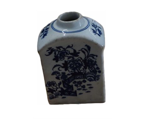 A Lowestoft porcelain tea caddy c.1770 of shoulder shape with blue printed fence pattern decoration in Worcester style, pseud