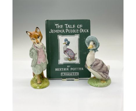 This pair of figurines includes Jemima Puddle-Duck, featuring a mauve shawl, light blue bonnet, and yellow scarf clip. Issued