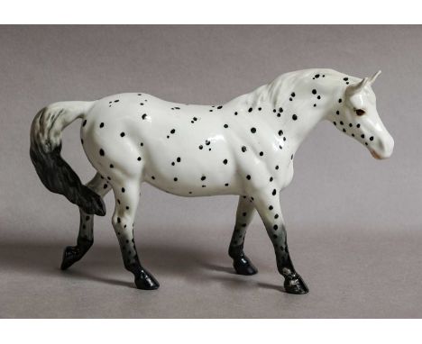 model No. 1516, black and white spot gloss (a.f)Restoration to front leg.