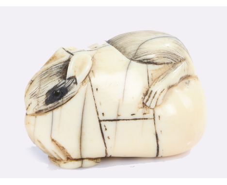 Japanese Meiji period ivory netsuke, mouse in a pouch, 4.7cm long