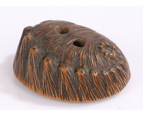 Japanese Edo period boxwood netsuke, abalone shell with its occupant, 4.3cm. Provenance: Popular Art in Isolation Japan 1639-