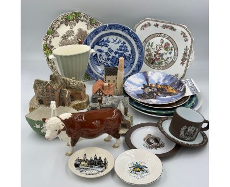 An assortment of ceramics to include a Beswick Hereford Bull, a commemorative 1969 1st Moon Landing Dish 12.5cm d, a Guild Cr