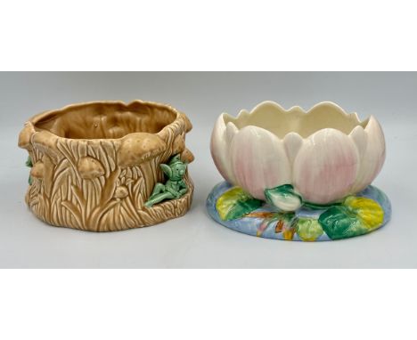 A Clarice Cliff Newport Pottery pink waterlily bowl, with printed mark, length 22cm, together with a Sylvac toadstools and pi