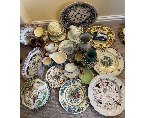 A large quantity of ceramics to include Masons Ironstone, Carlton Ware, Chelsea, Shelley, Aynsley, Arnhem Holland, Ispahan et