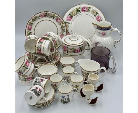 Mixed ceramics to include a Royal Worcester 'Royal Garden' tea service comprising teapot, sugar, milk, 6 x cups and saucers, 