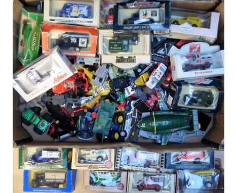 Toy and Model Vehicles, approx. 100 assorted toy and model small scale vehicles, 20 in original boxes (unboxed vehicles in pl